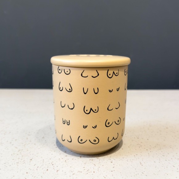 Maegen Candle - Busts (Deadnettle & Tobacco)