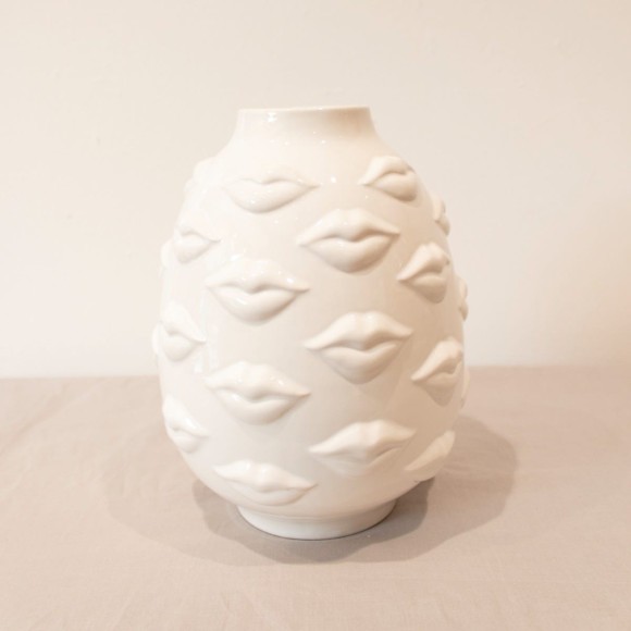 White Lips Patterned Ceramic Vase 