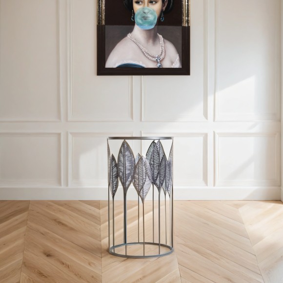 Metal shop leaf table
