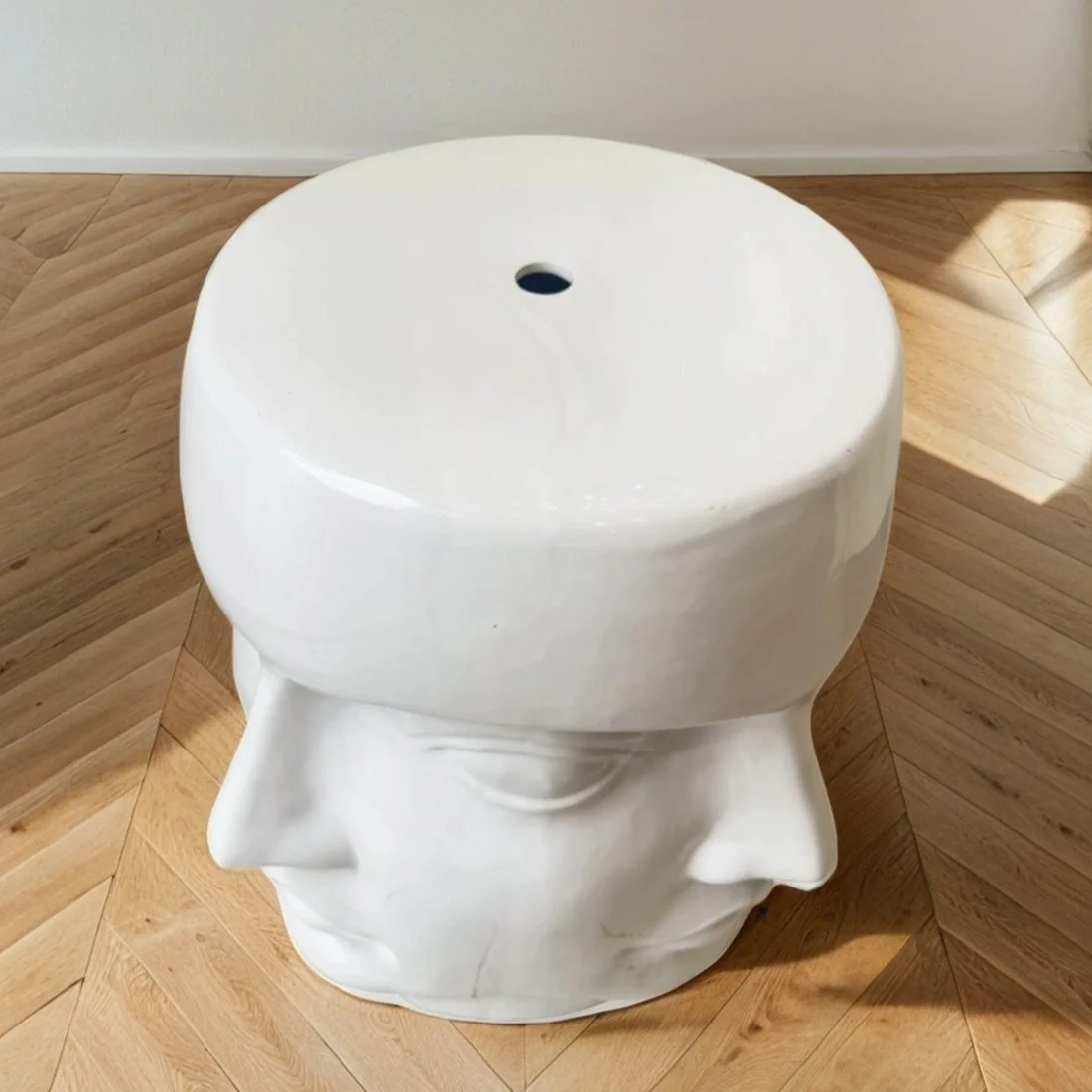 White ceramic stool outlet